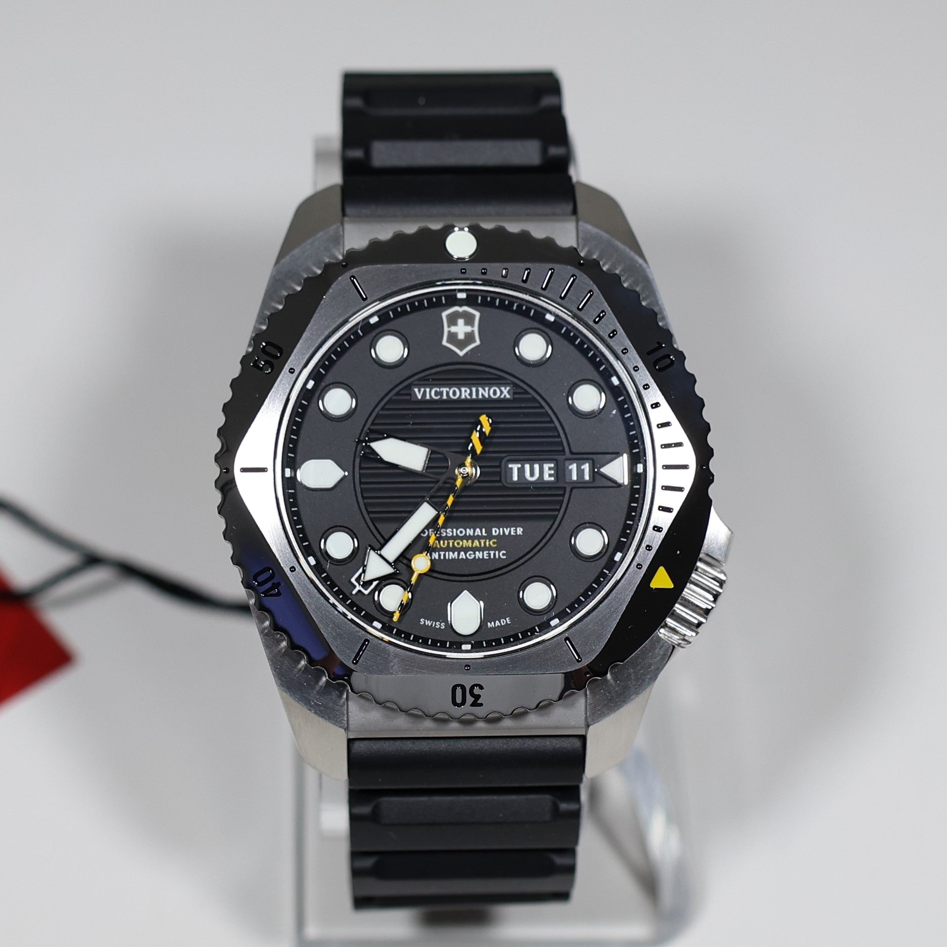 Victorinox Dive Pro Men's Automatic Stainless Steel Rubber Strap Watch 241994