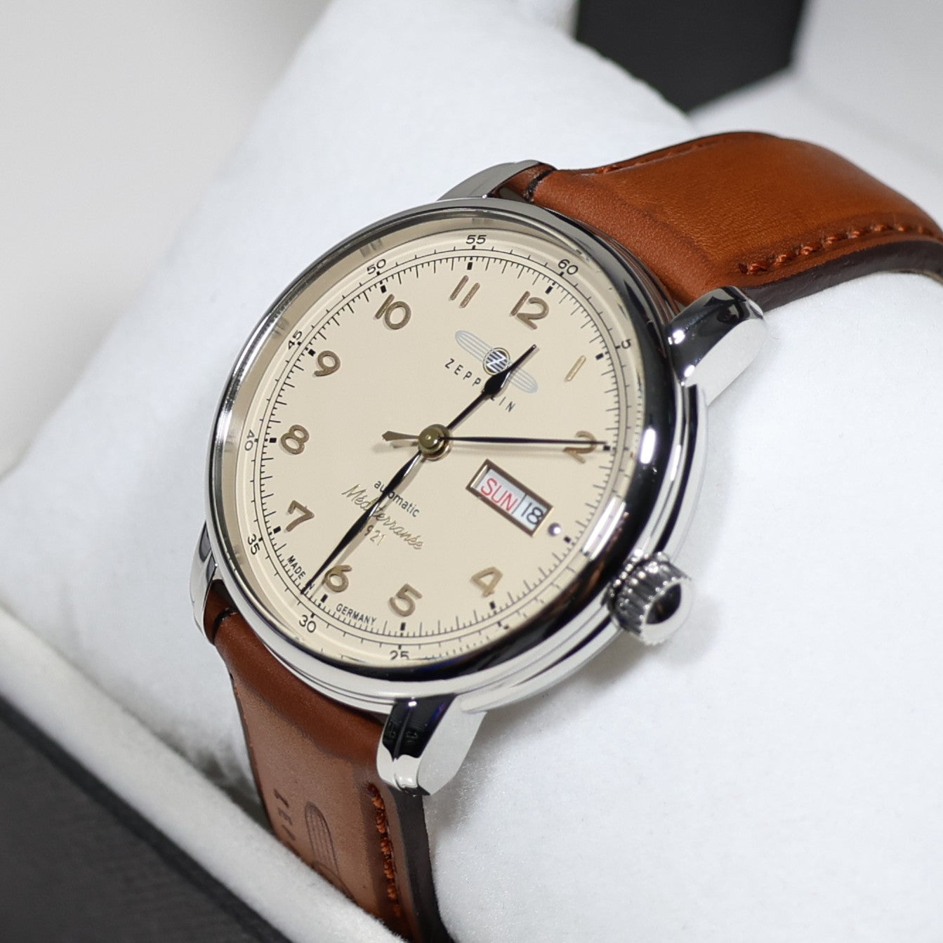 Zeppelin Méditerranée Men's Automatic Beige Dial Leather Strap Watch 9664-5
