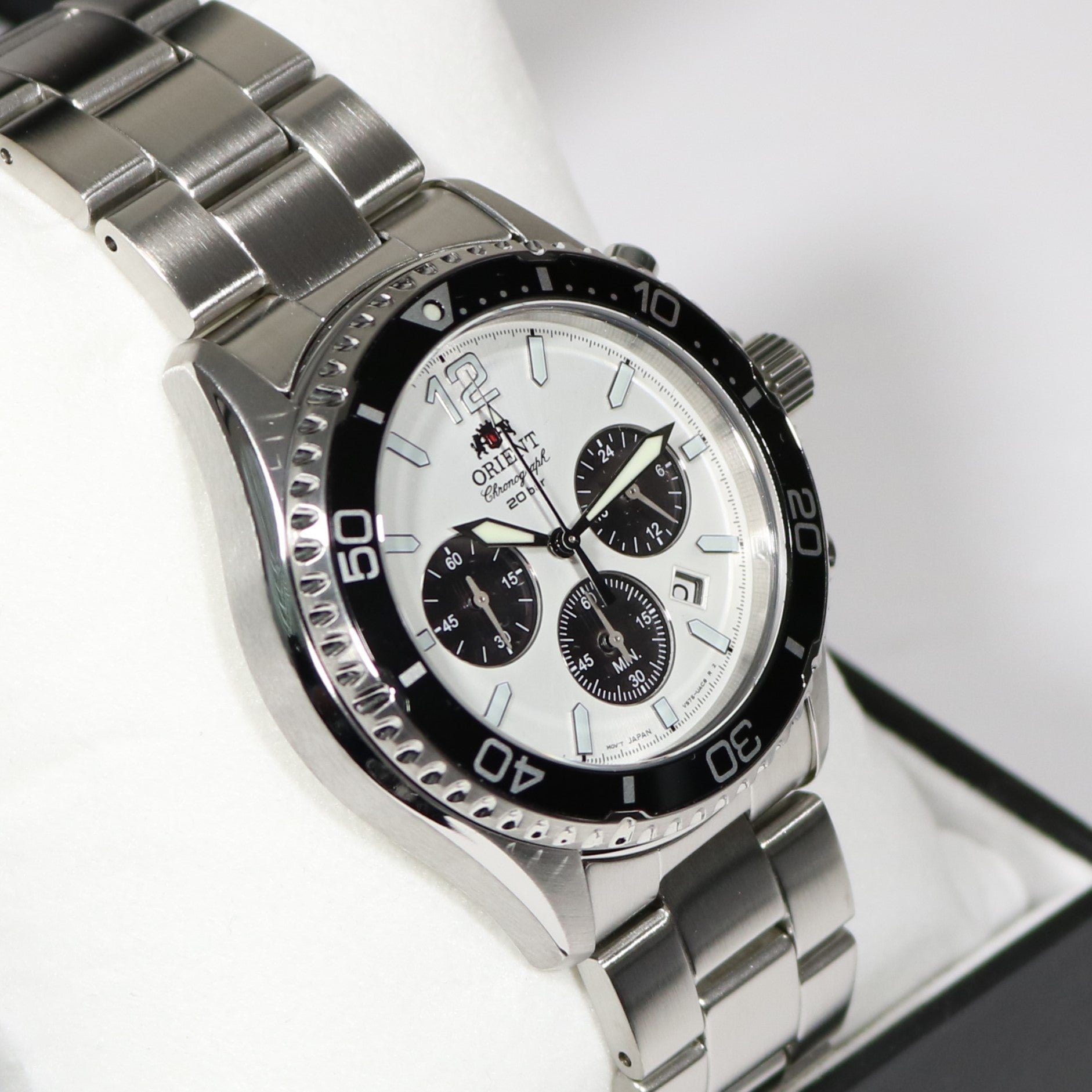 Orient Sports Mako Solar White Dial Men's Stainless Steel Watch RA-TX0203S10B