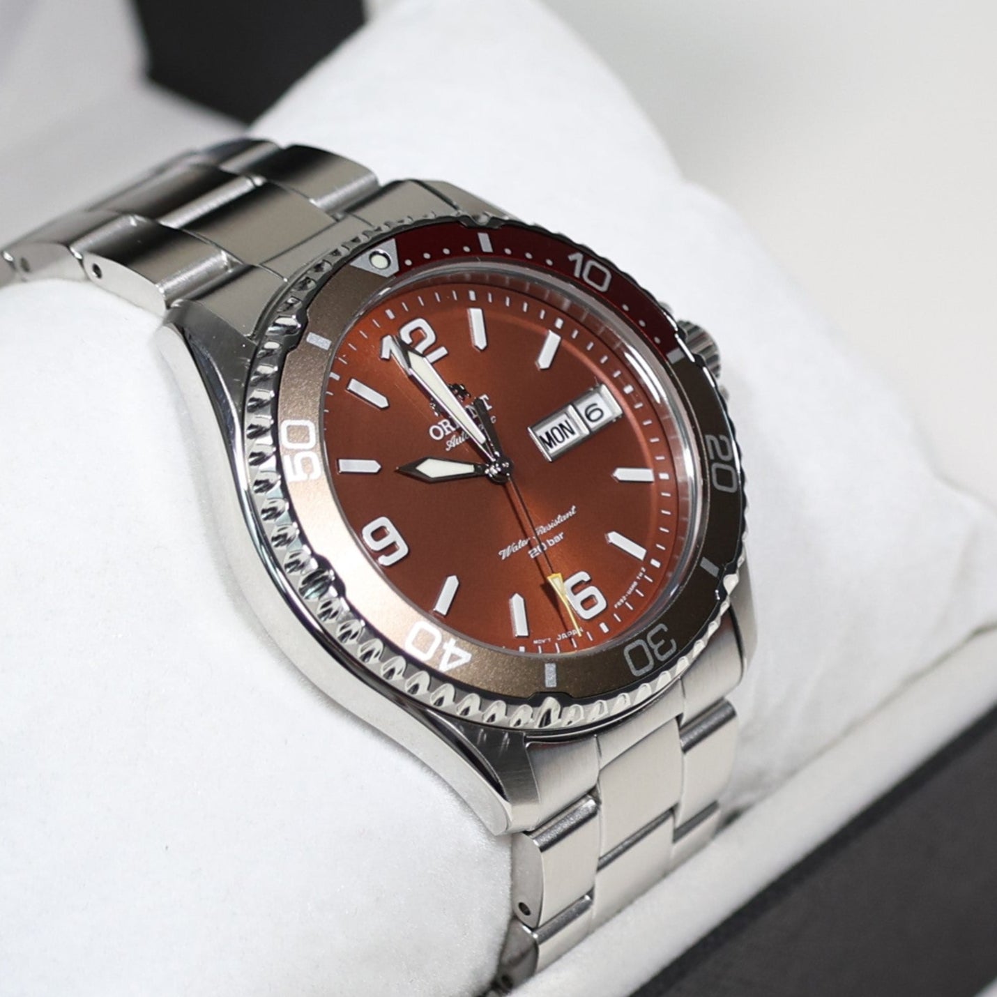 Orient Mako III Red Dial Automatic Men's Stainless Steel Watch RA-AA0820R19B