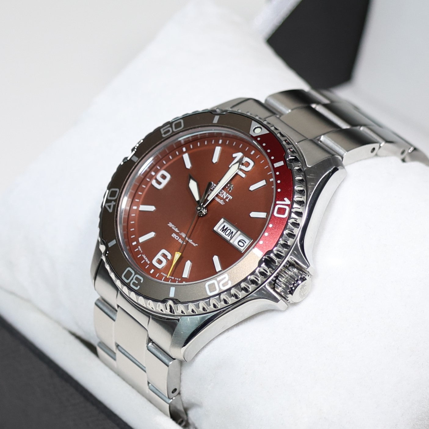 Orient Mako III Red Dial Automatic Men's Stainless Steel Watch RA-AA0820R19B
