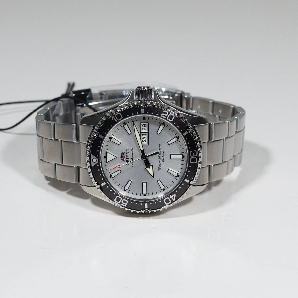 Orient Mako Stainless Steel Silver Dial Diver Men's Watch RA-AA0825S - Chronobuy