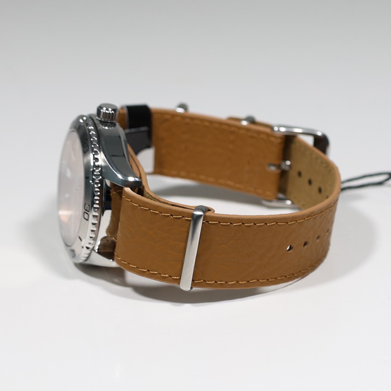 Orient Mako Automatic Stainless Steel Salmon Dial Men's Sports Watch RA-AC0Q05P