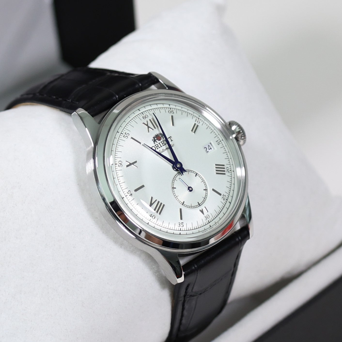 Orient Classic 38mm Silver Dial Seconds Hand Automatic Watch RA-AP0104S