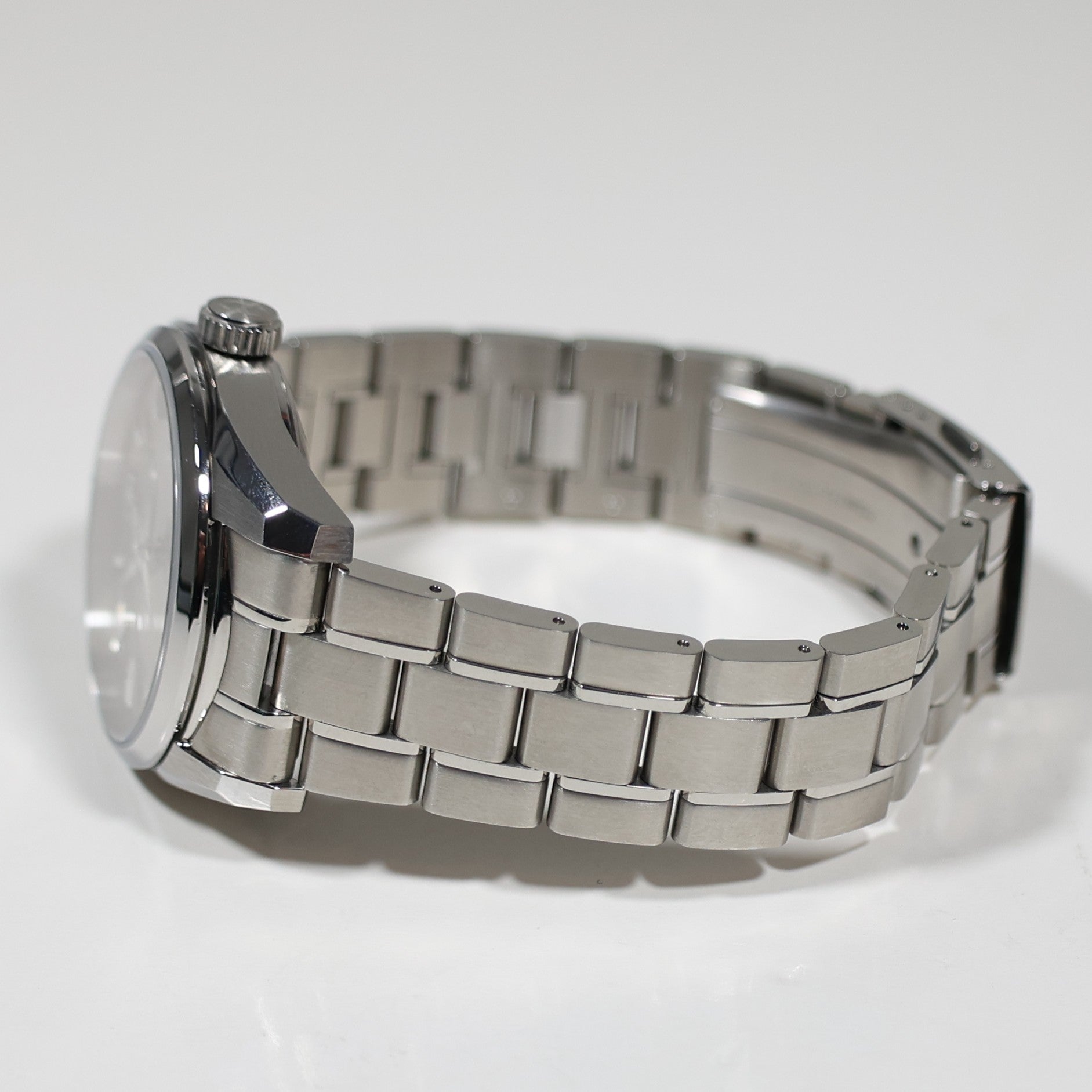 Orient Star Gray Dial Stainless Steel Men's Watch RE-AU0110N00B Pre-Owned - Chronobuy