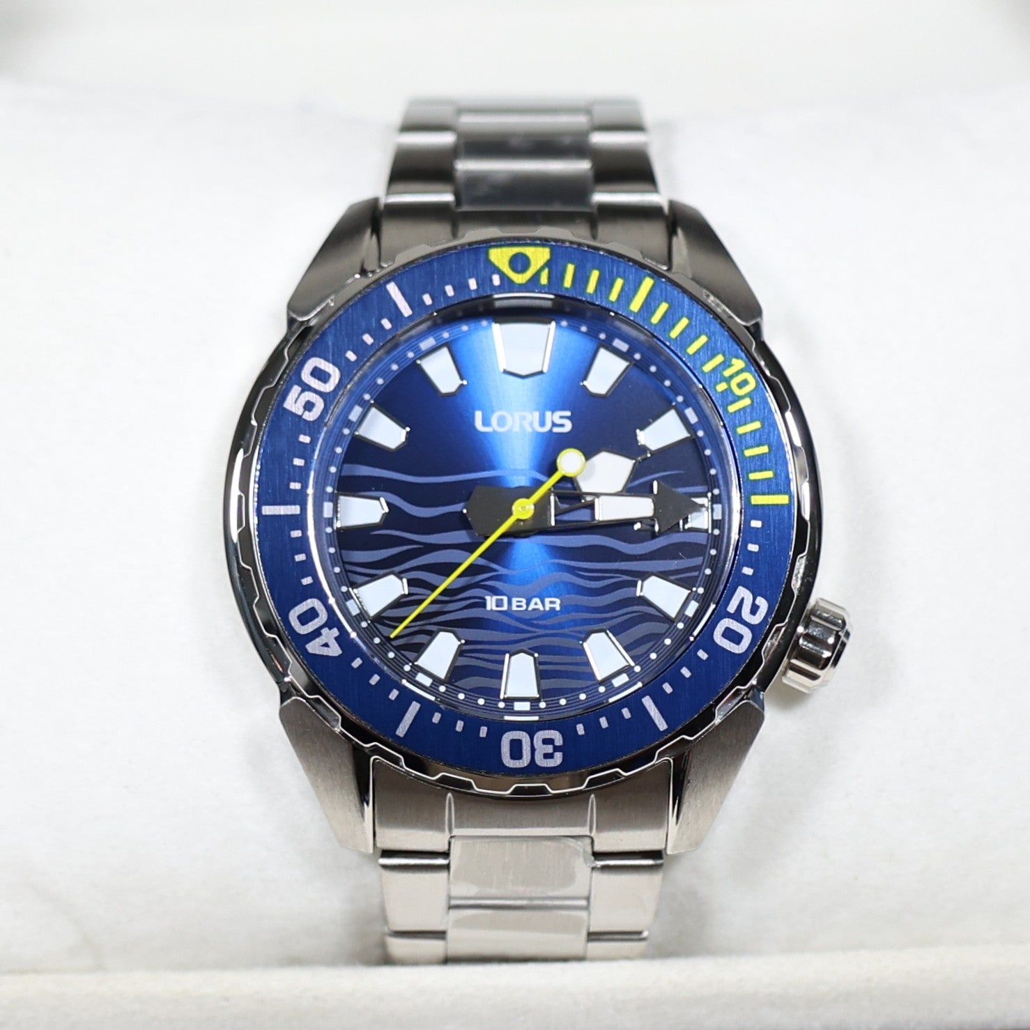Lorus Men's Diver Blue Dial Stainless Steel Sports Watch RH947RX9