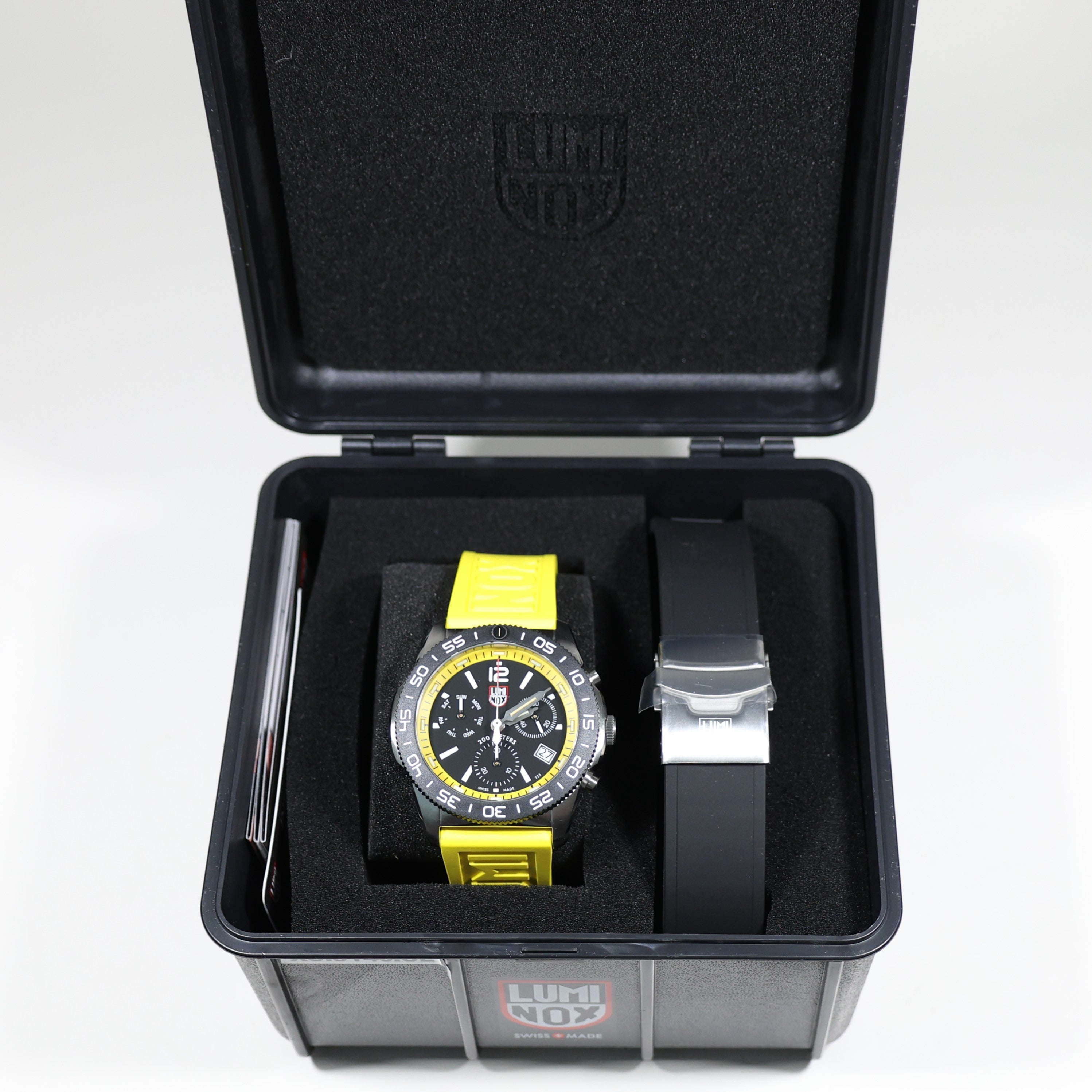Luminox Mens Watch Pacific Diver Chronograph 44mm 20ATM XS.3145.SET