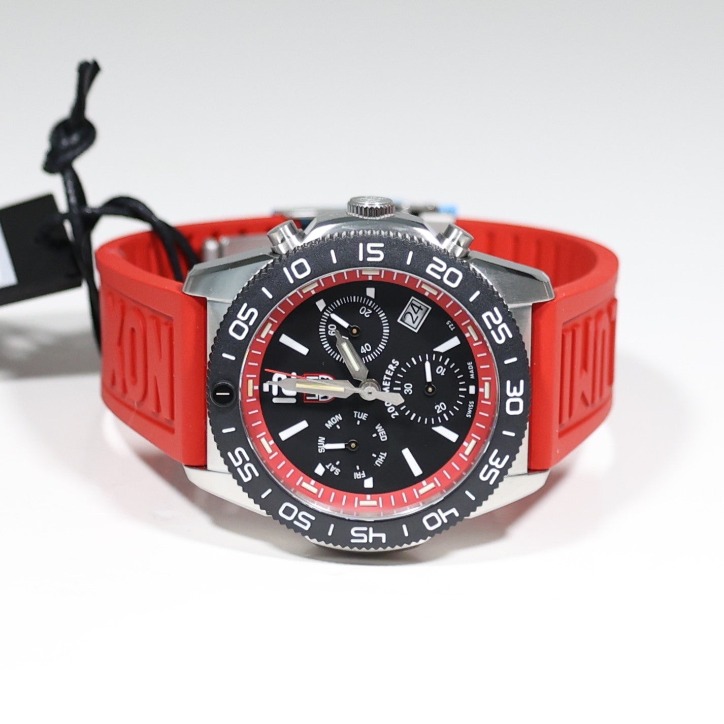 Luminox Mens Watch Pacific Diver Chronograph 44mm 20ATM XS.3155.SET