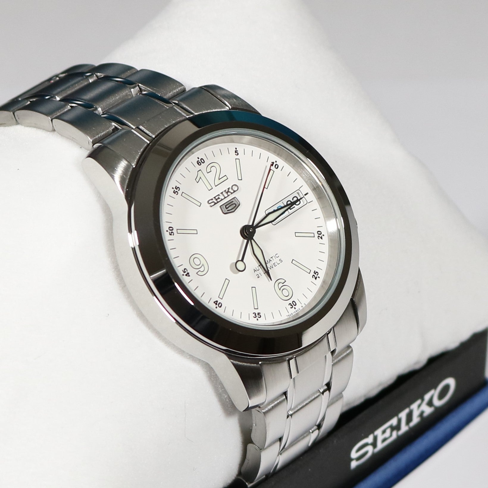 Seiko Automatic White Dial Stainless Steel Men's Watch SNKE57K1