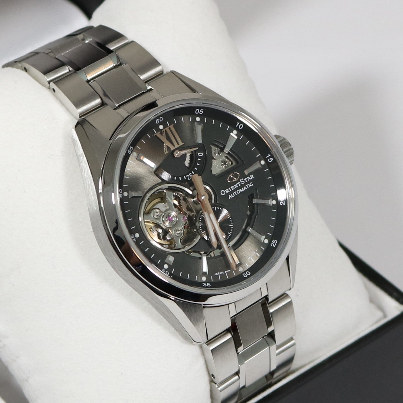 Orient Star Automatic Grey Dial Stainless Steel Men's Watch RE-AV0004N00B