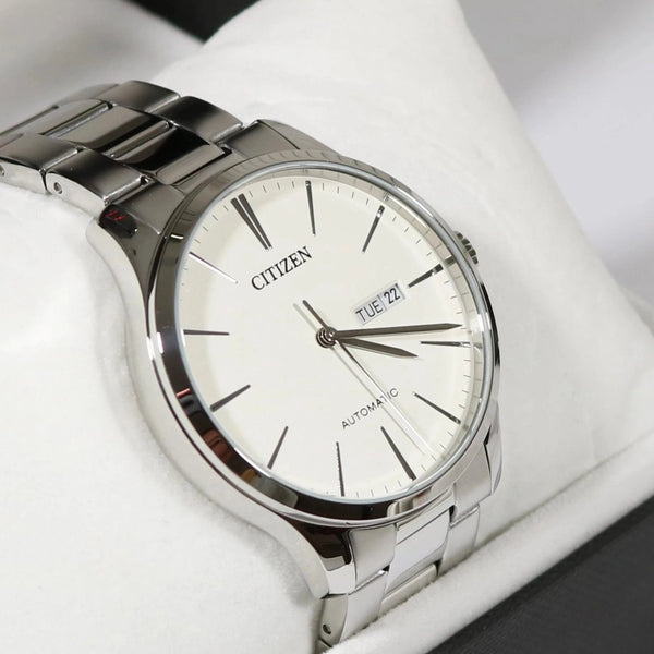 White dial on sale automatic watch
