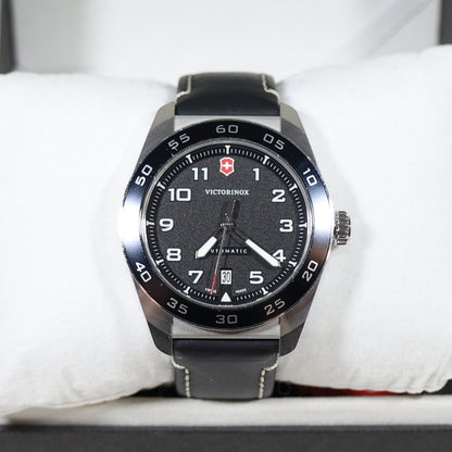 Victorinox Swiss Army Men's Automatic Black Dial  Watch 242044 Pre-Owned