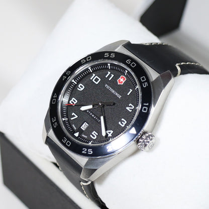 Victorinox Swiss Army Men's Automatic Black Dial  Watch 242044 Pre-Owned