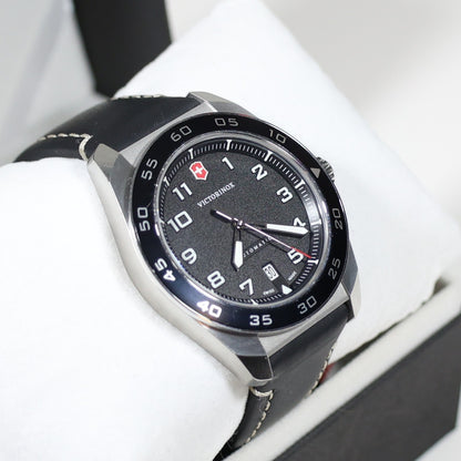 Victorinox Swiss Army Men's Automatic Black Dial  Watch 242044 Pre-Owned