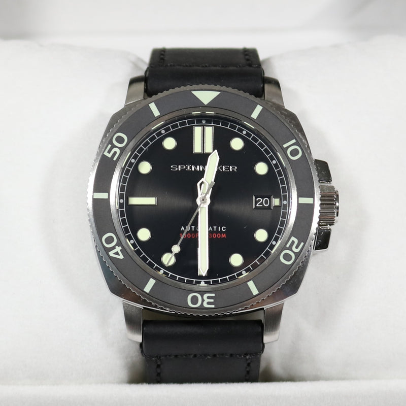 Spinnaker Hull Diver Black Dial Stainless Steel Case Men's Watch SP-5088-01