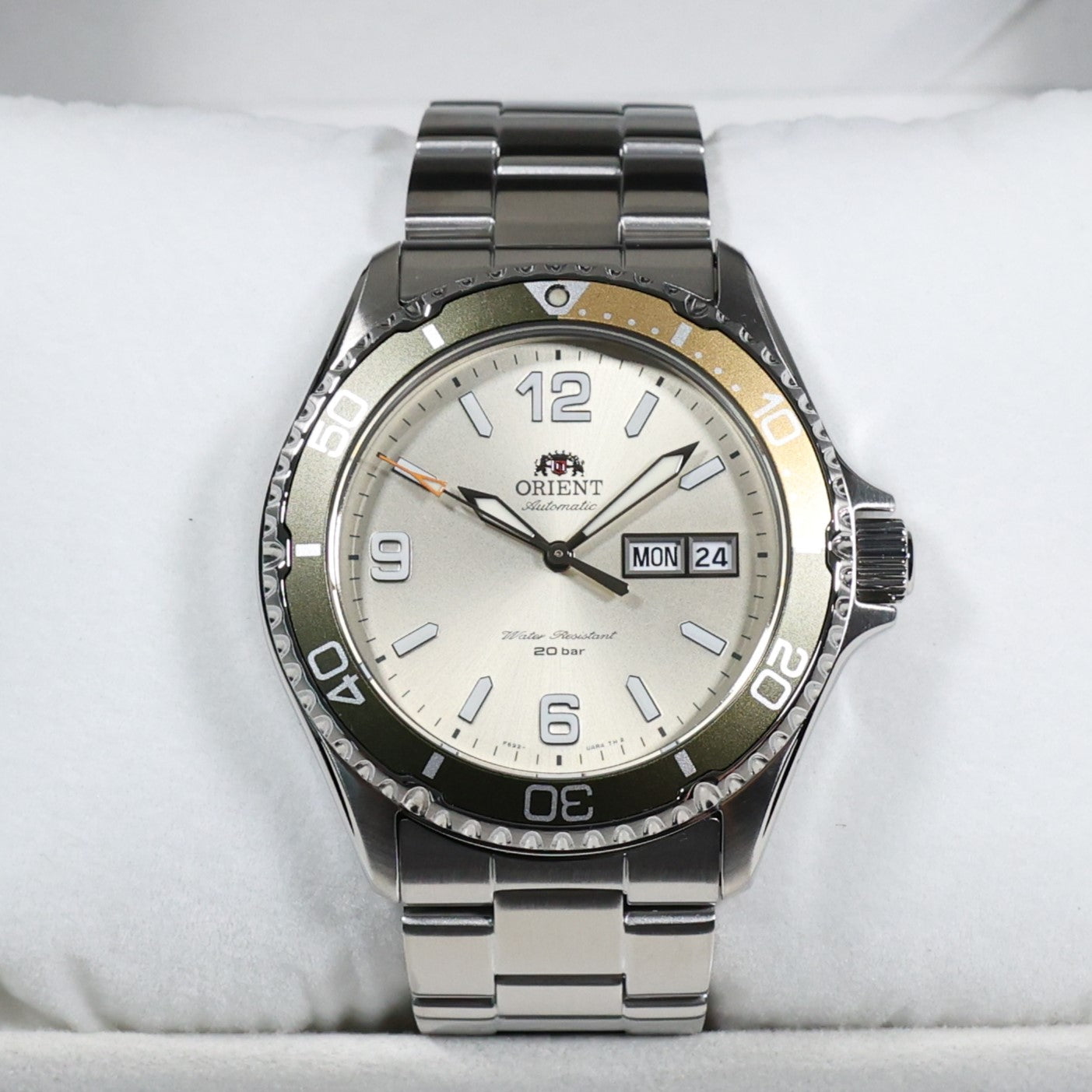 Orient Mako III Silver Dial Automatic Men's Stainless Steel Watch RA-AA0821S19B