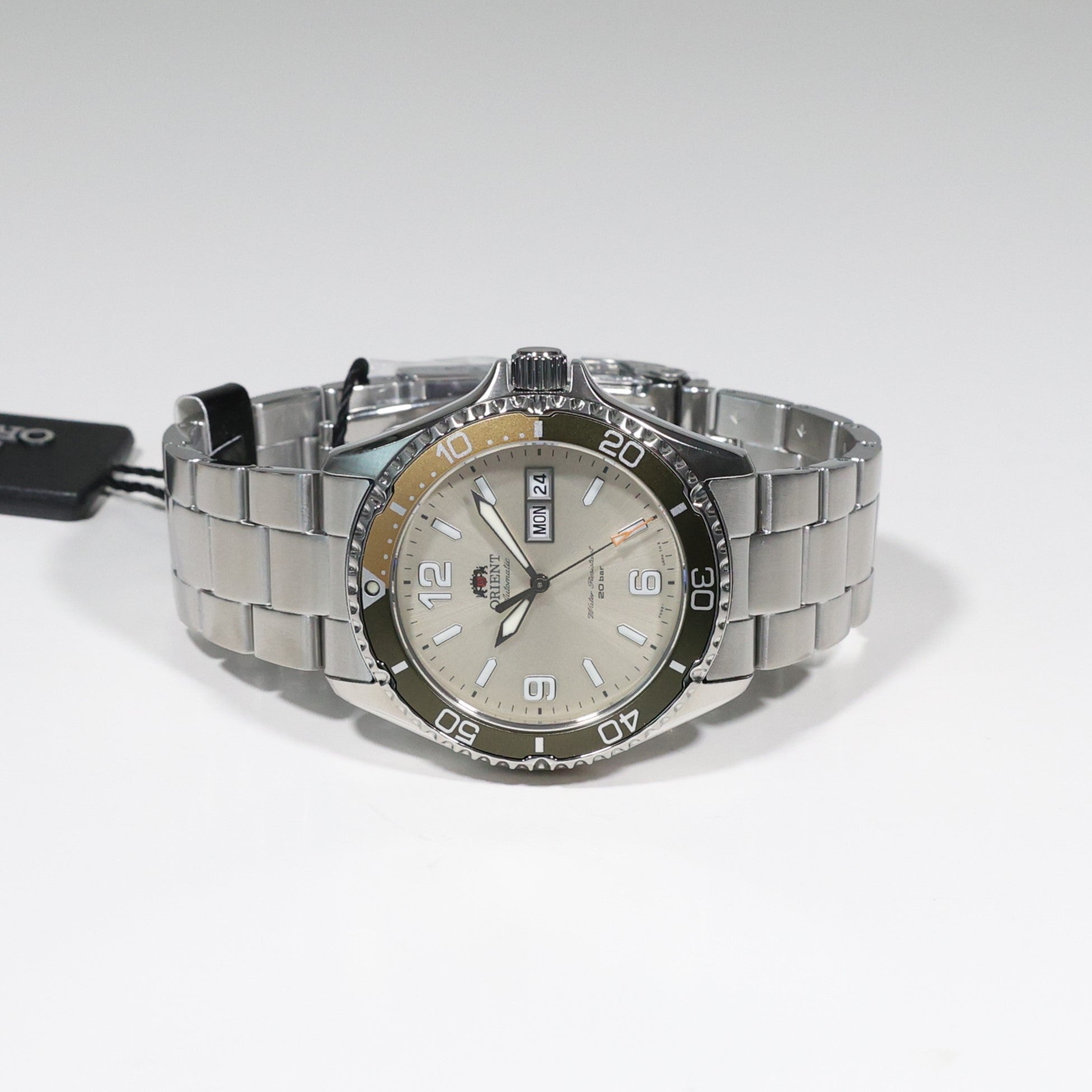 Orient Mako III Silver Dial Automatic Men's Stainless Steel Watch RA-AA0821S19B