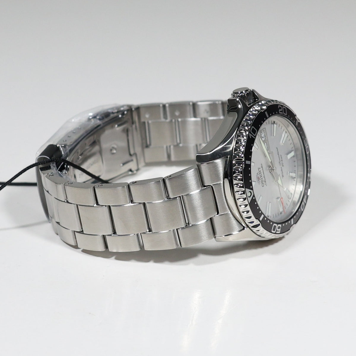 Orient Mako Stainless Steel Silver Dial Diver Men's Watch RA-AA0825S - Chronobuy