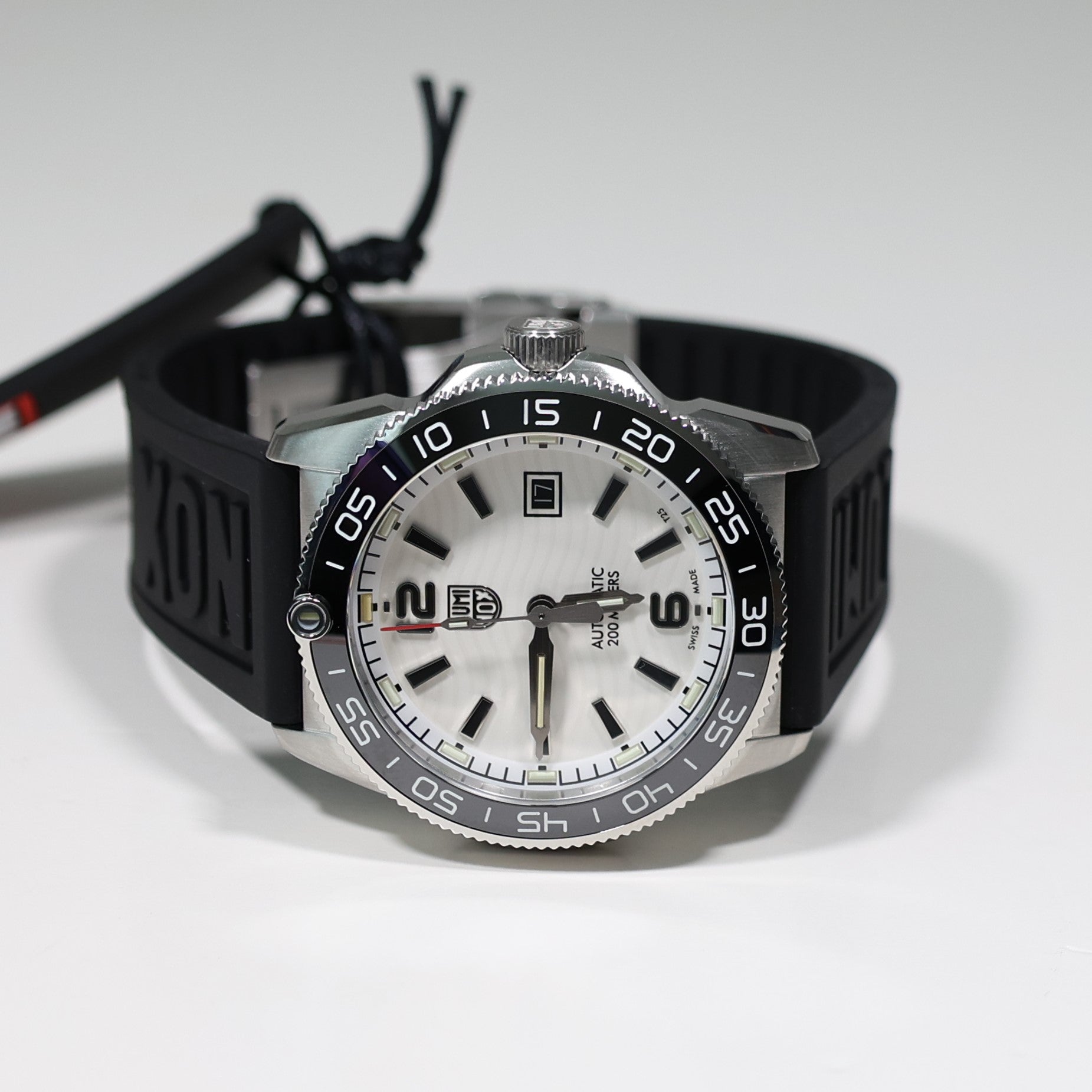 Luminox Pacific Diver White Dial Stainless Steel Men's Automatic Watch XS.3101.H
