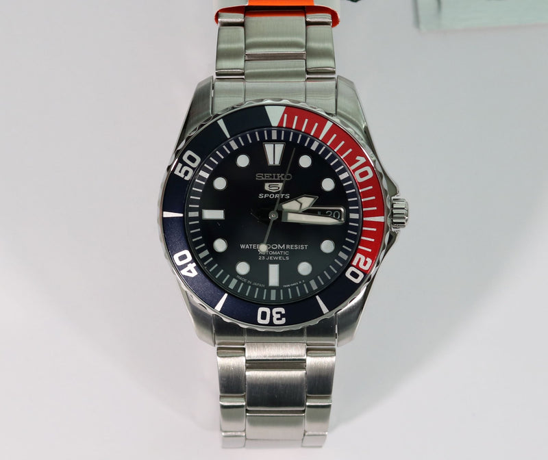Seiko 5 sales pepsi diver snzf15j1