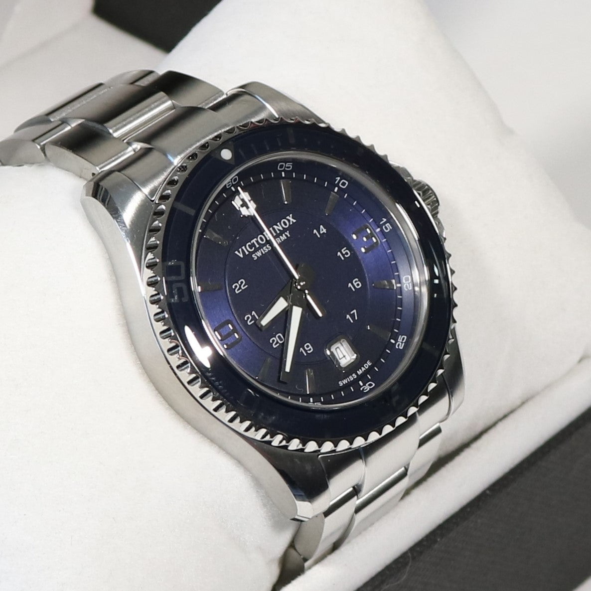 Victorinox Swiss Army Maverick GS Stainless Steel Blue Dial Men's Watc