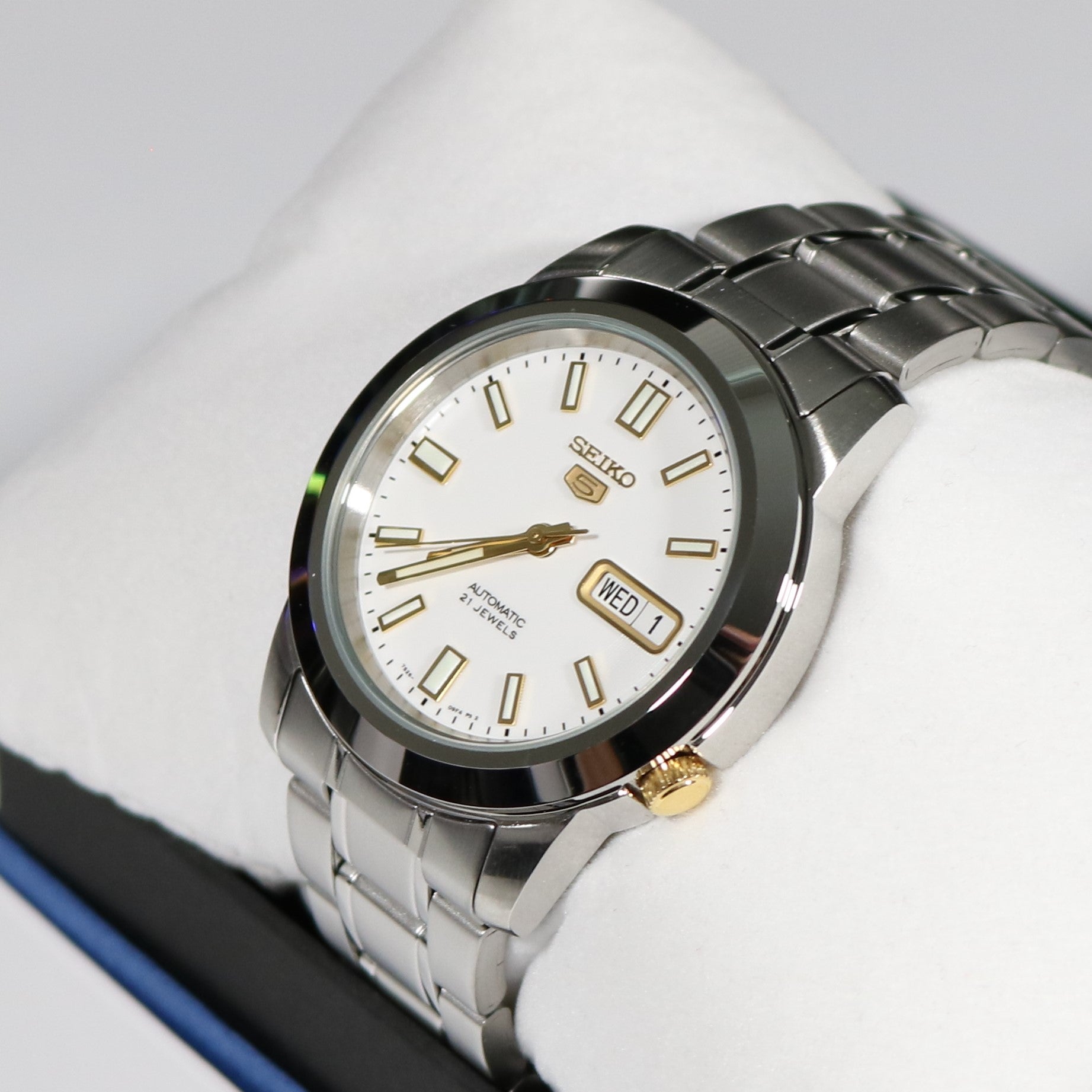 Seiko 5 Men s Automatic White Dial Stainless Steel Watch SNKK07K1