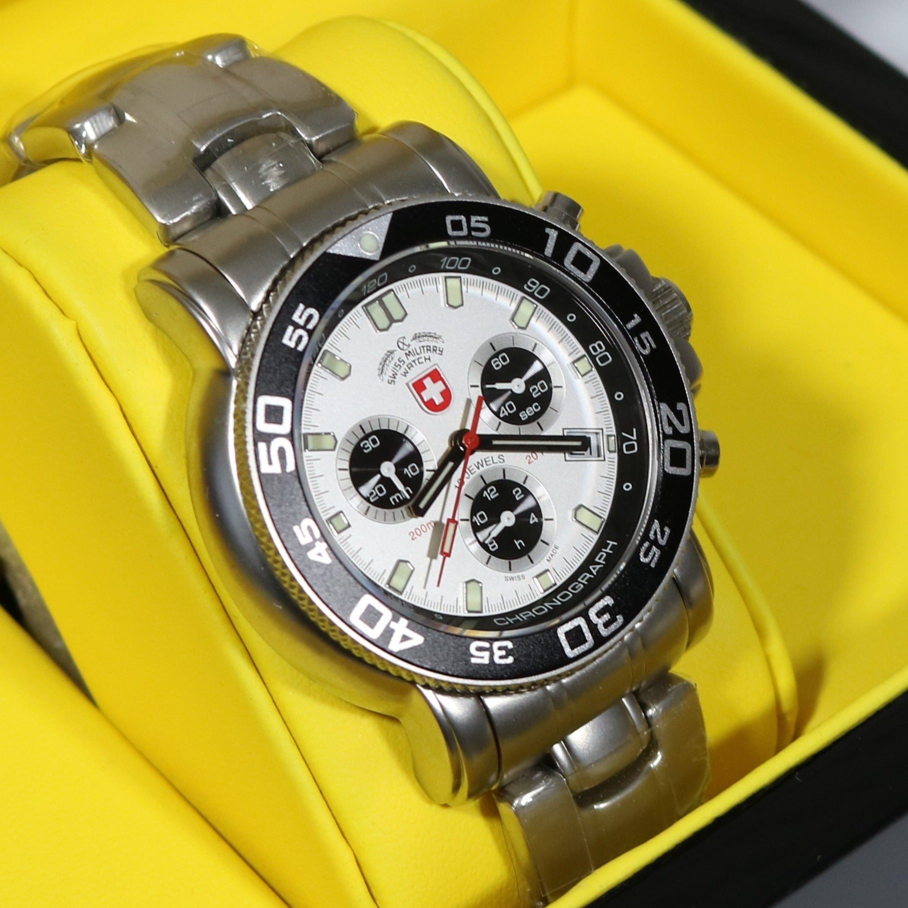 Swiss military sales by chrono diver